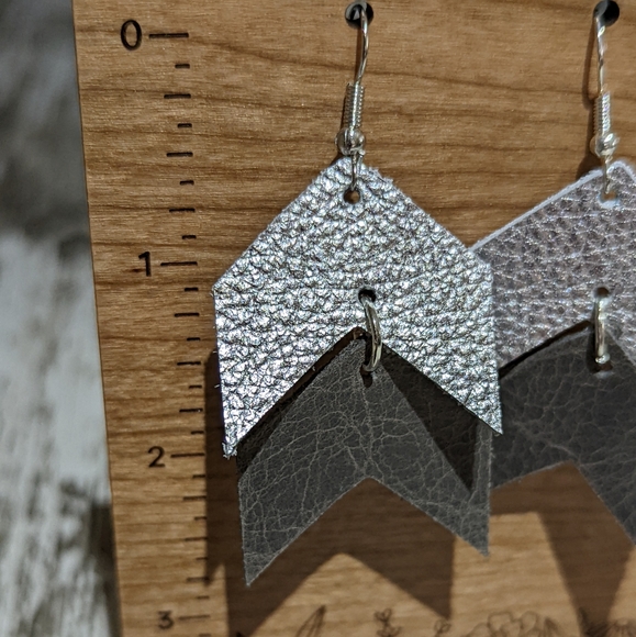 Leather Chevron Dangle Earrings NEW! - Picture 2 of 5